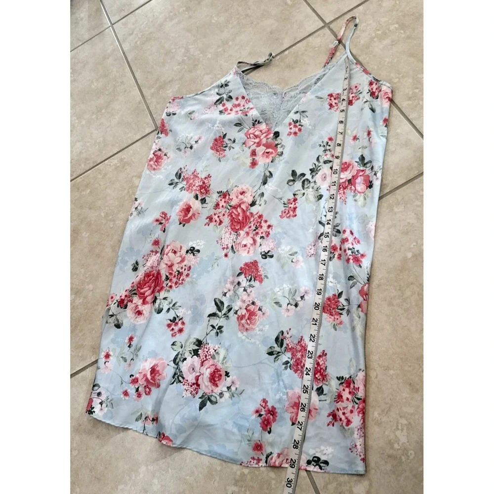 FLORA nikrooz slip